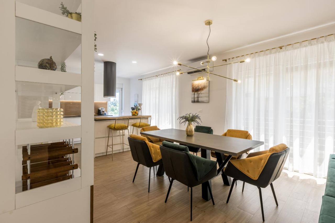 Apartment & Room Ileana สปลิท ภายนอก รูปภาพ