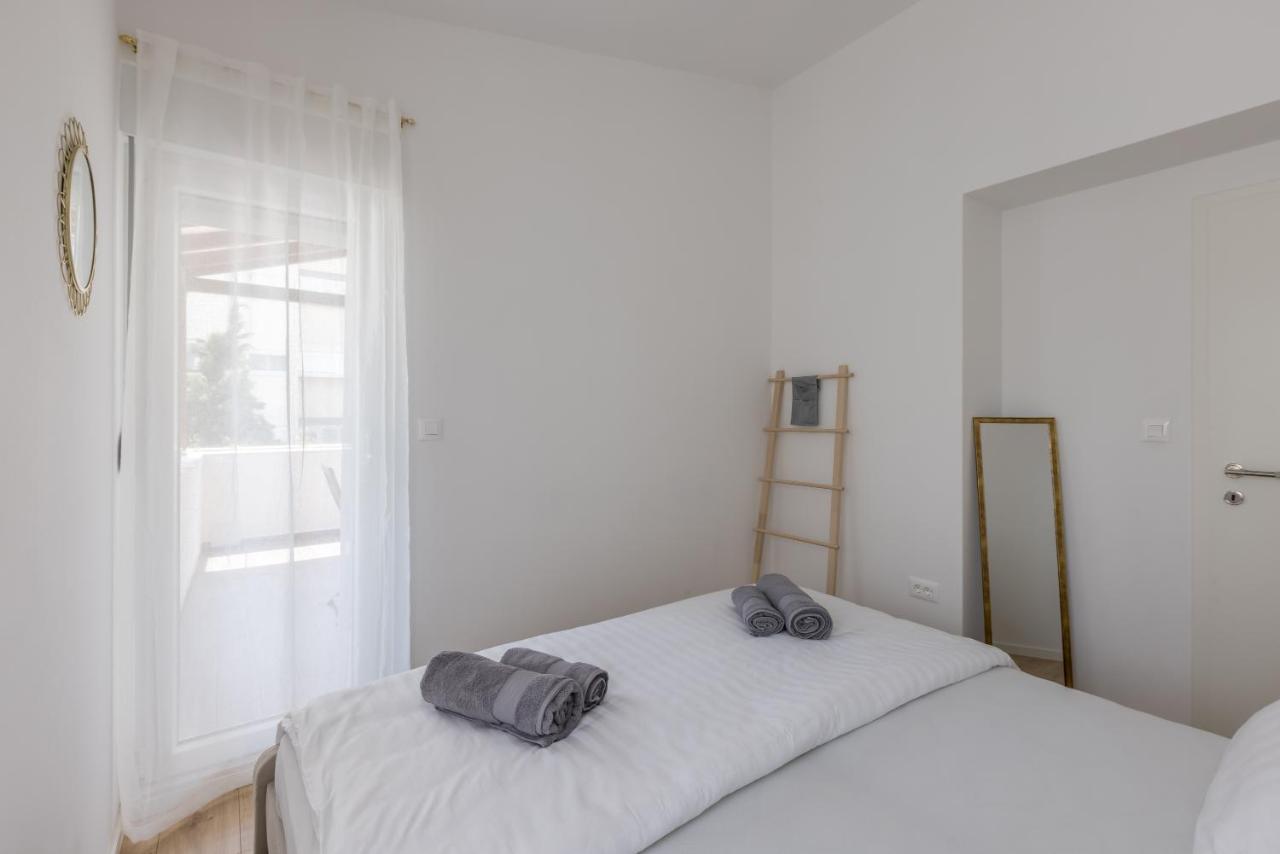 Apartment & Room Ileana สปลิท ภายนอก รูปภาพ