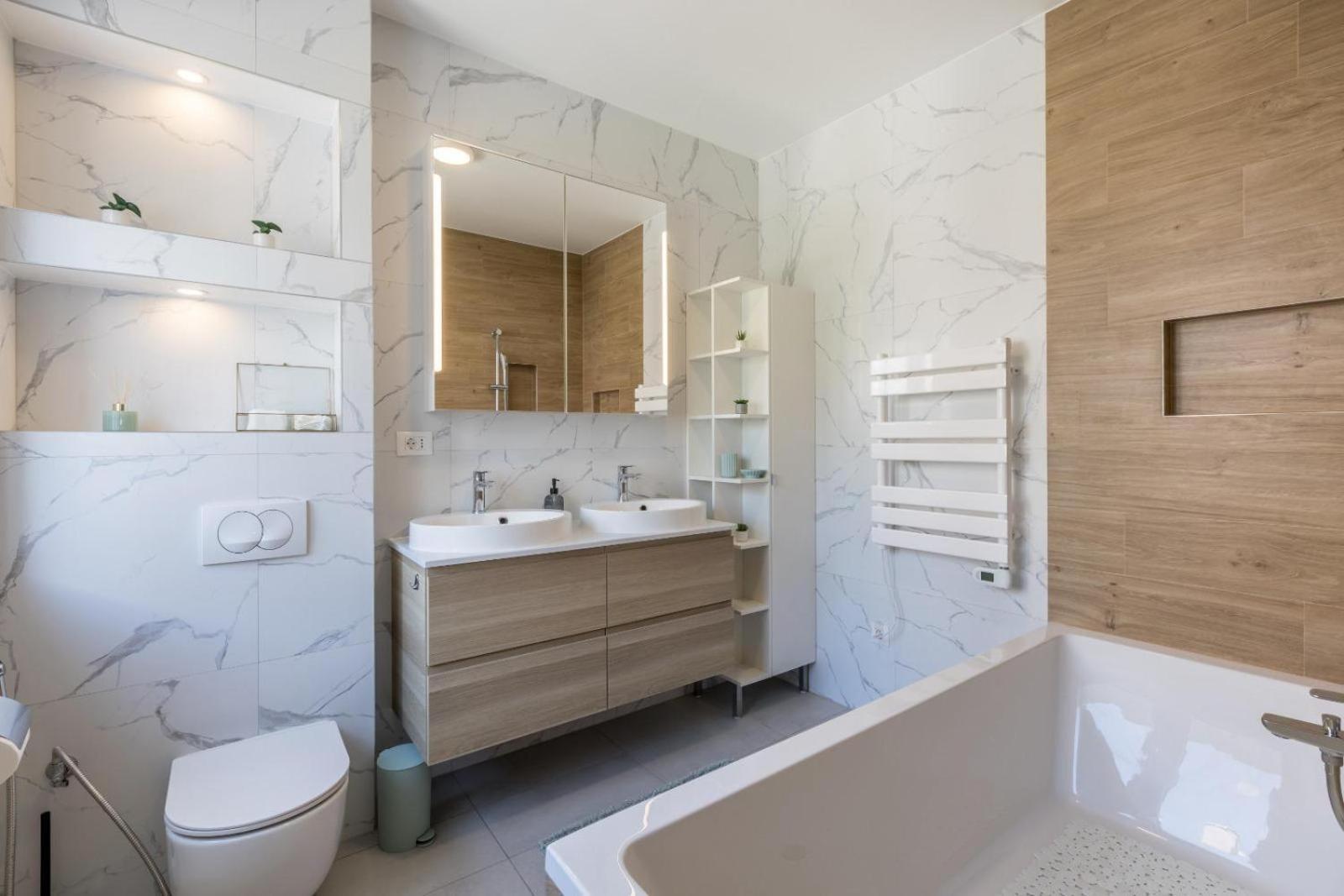 Apartment & Room Ileana สปลิท ภายนอก รูปภาพ